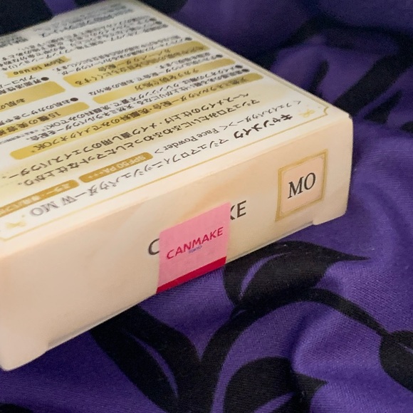 CANMAKE Marshmallow finishing blur powder :MO - Picture 3 of 16